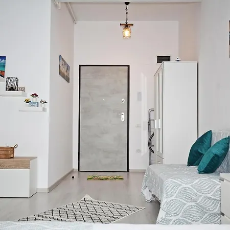 Apartment Breeze